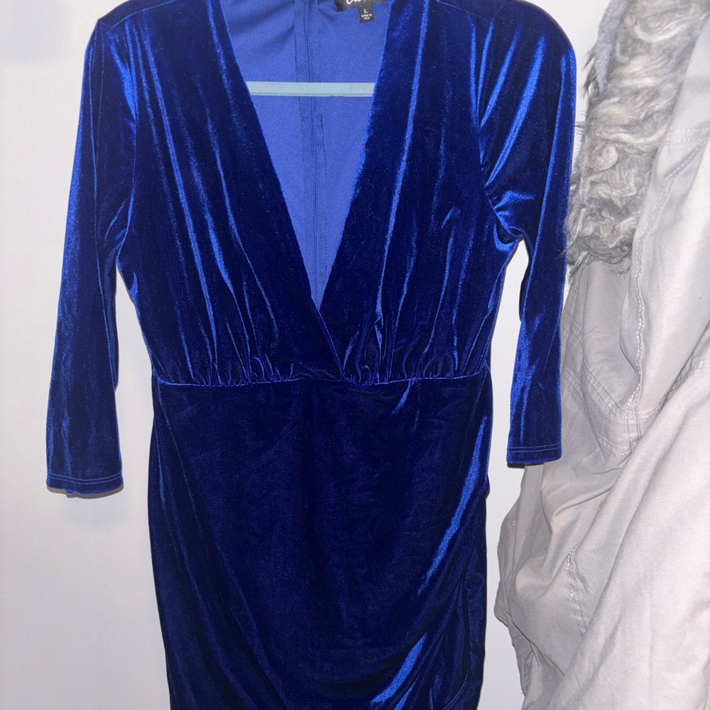 Elegant Blue Velvet Dress